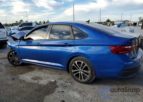 2022 Volkswagen Jetta Sport z USA, uszkodzony, nr VIN 3VWBM7BU3NM033744